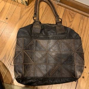 Brown leather shoulder bag